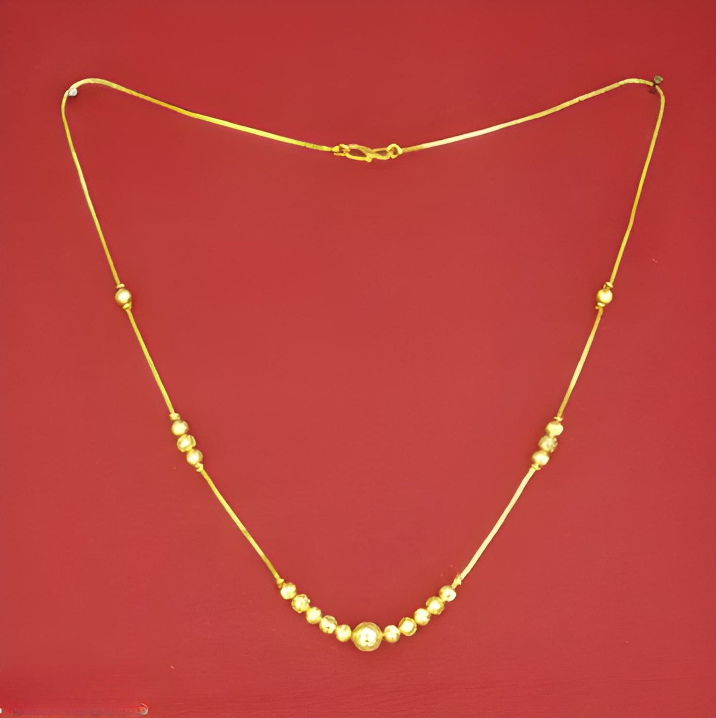 Shimmering Elegant Necklace Chain from the Color Our Dreams Collection