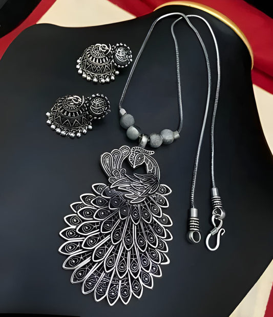 Modern Fusion Jewelry Sets with a Royal Touch